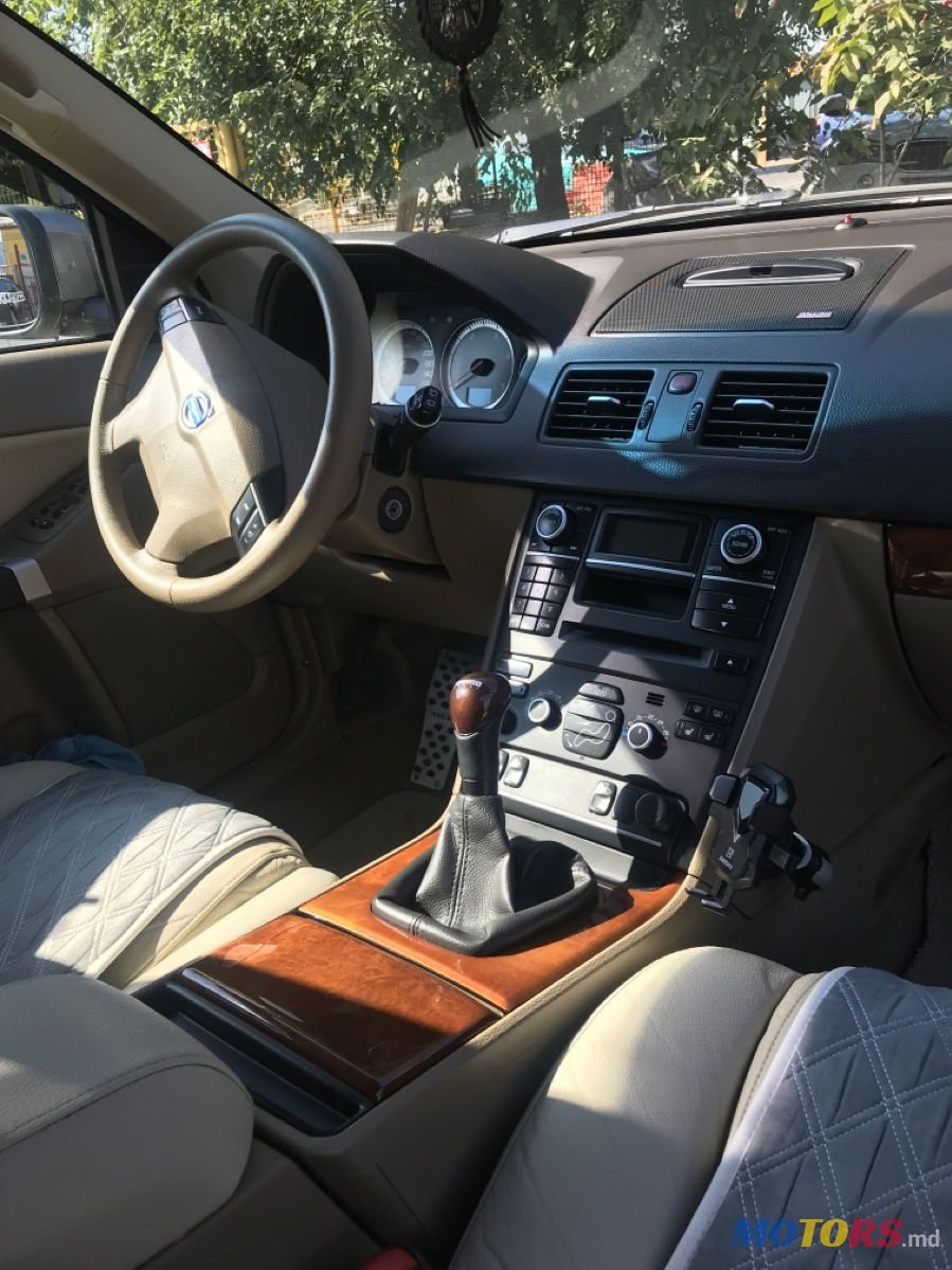 2010' Volvo XC90 photo #6