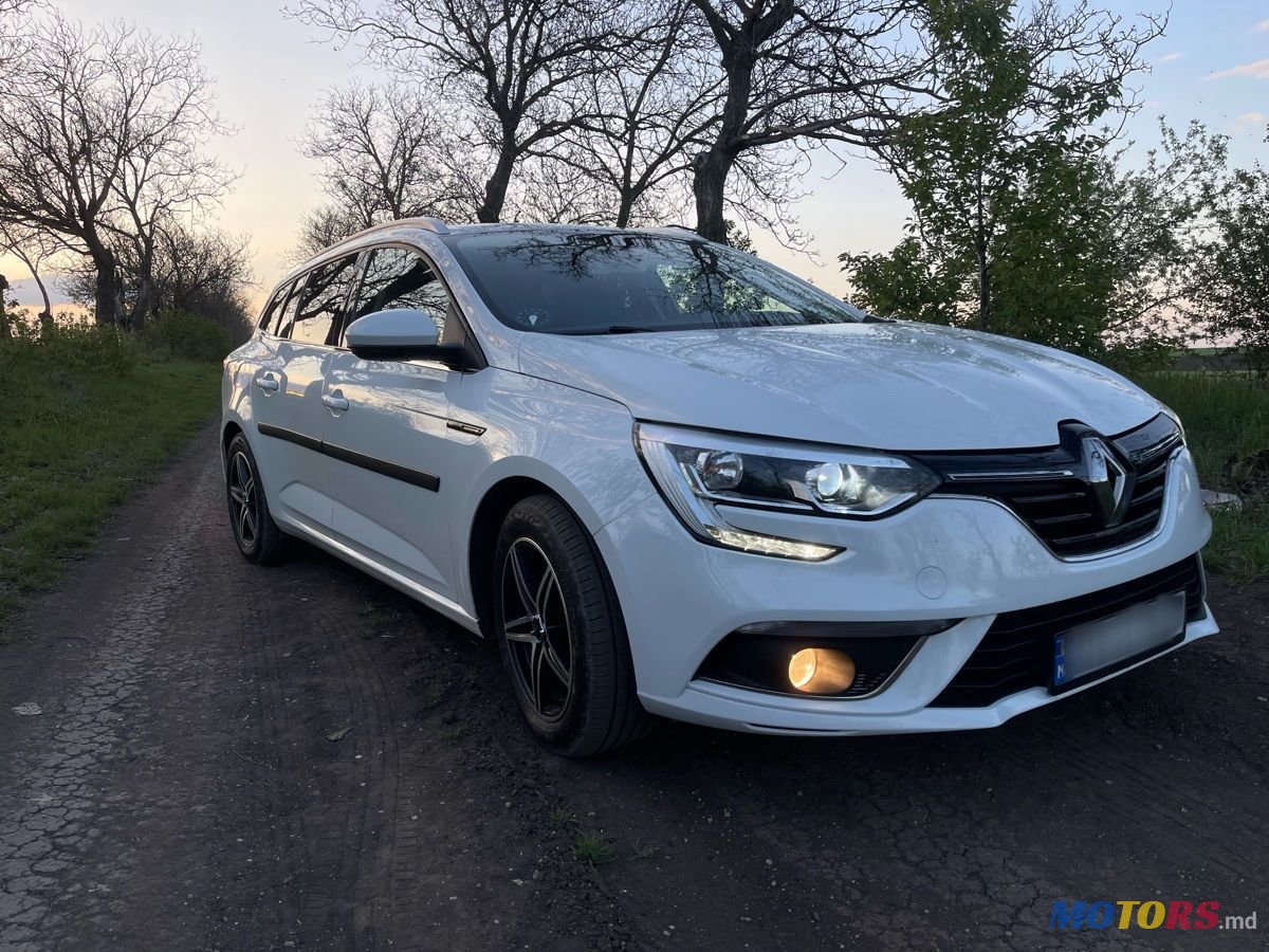 2016' Renault Megane photo #2
