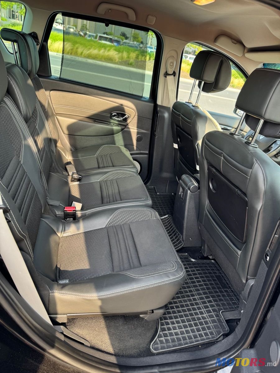 2014' Renault Scenic photo #4