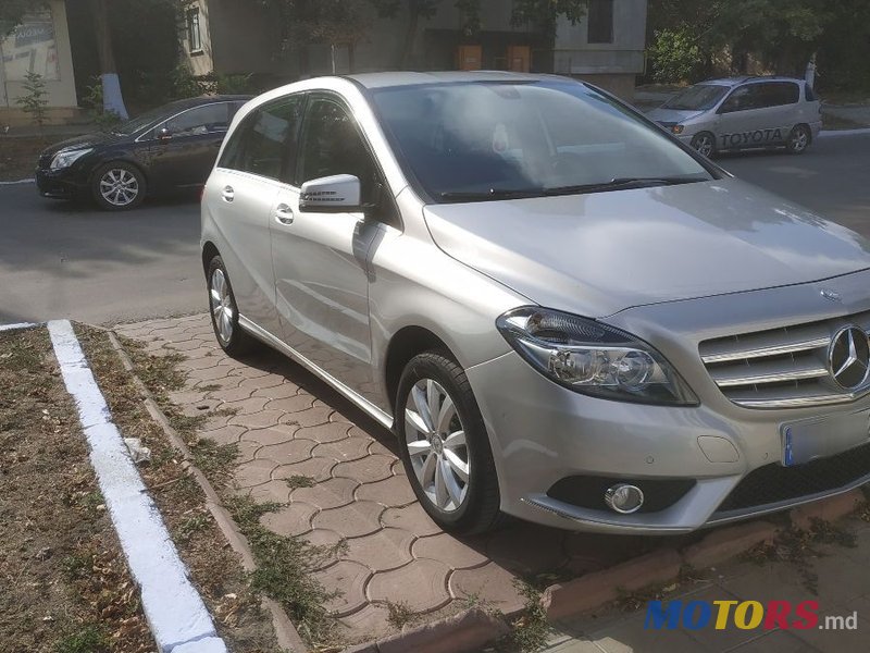 2014' Mercedes-Benz B-Class photo #4