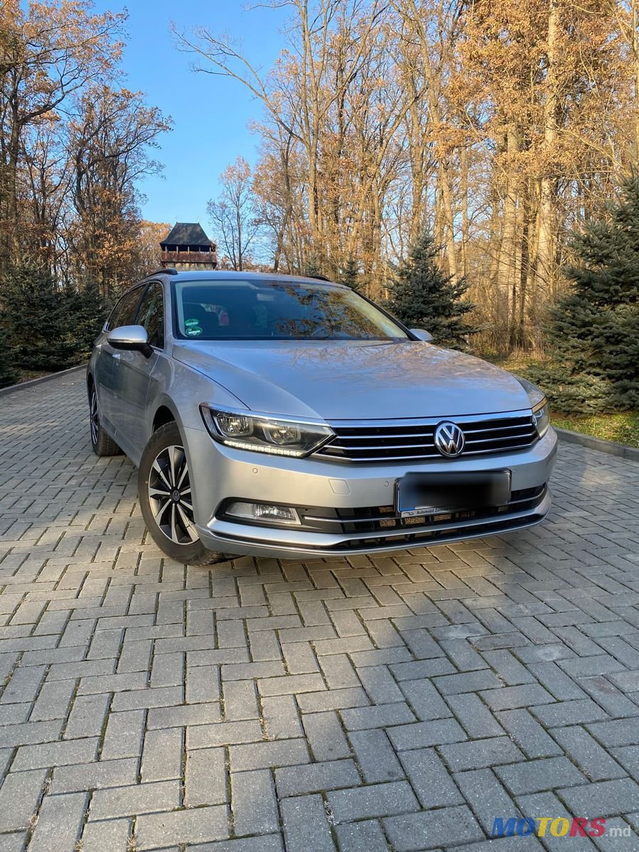 2017' Volkswagen Passat photo #2