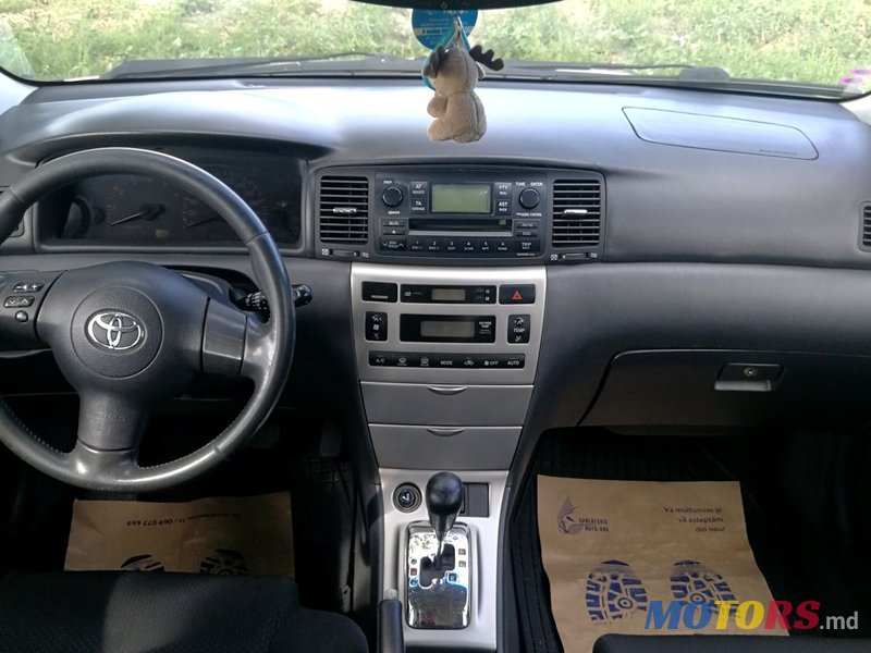 2005' Toyota Corolla Am schimbat masla si filtrele photo #1