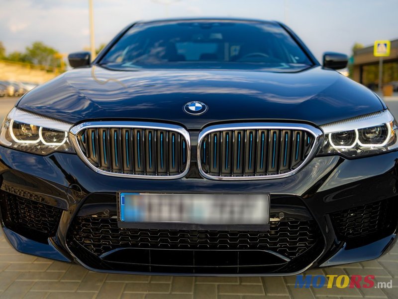 2019' BMW 5 Series photo #3