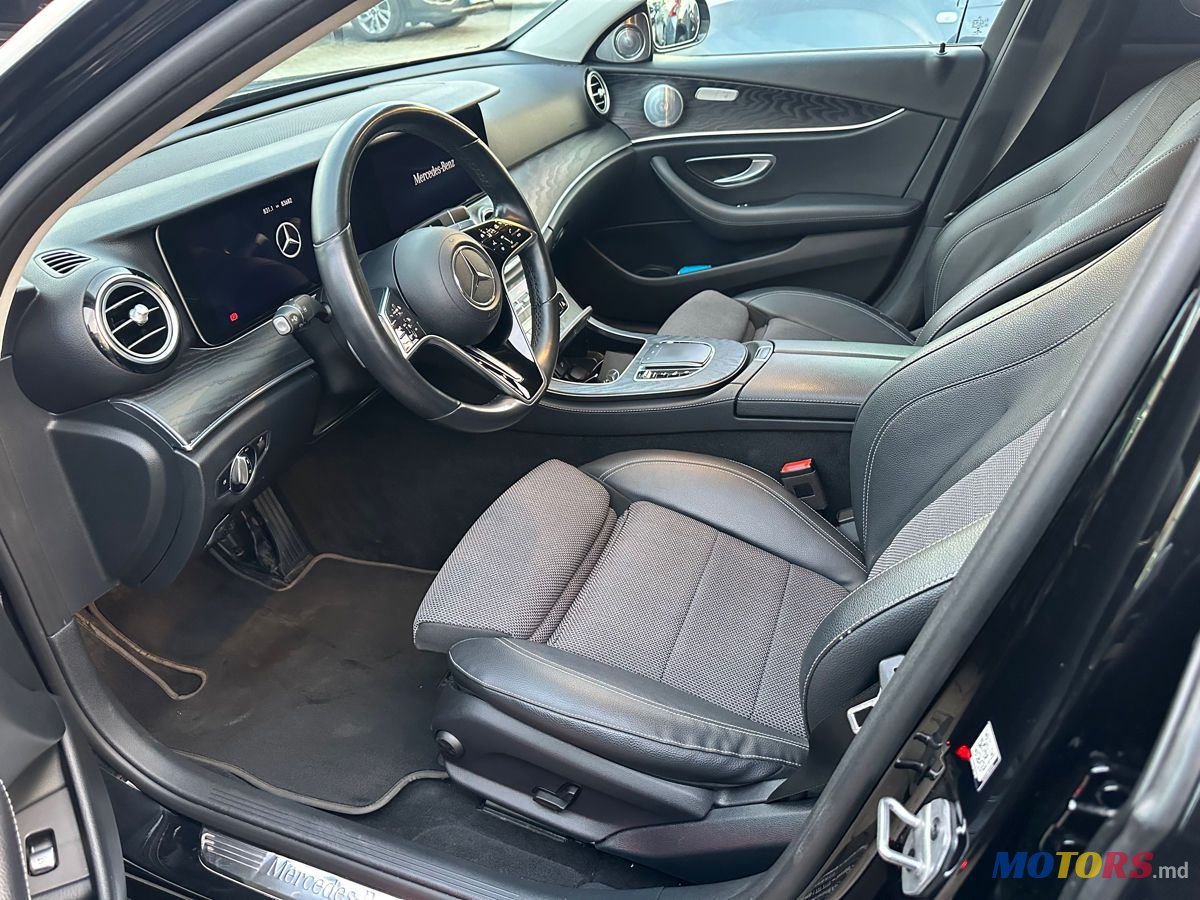 2020' Mercedes-Benz E-Class photo #3