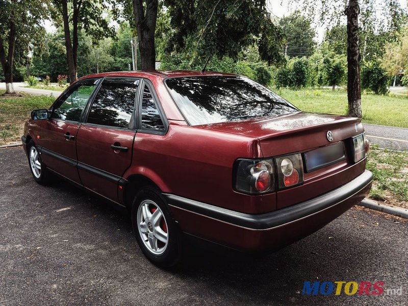 1995' Volkswagen Passat photo #4