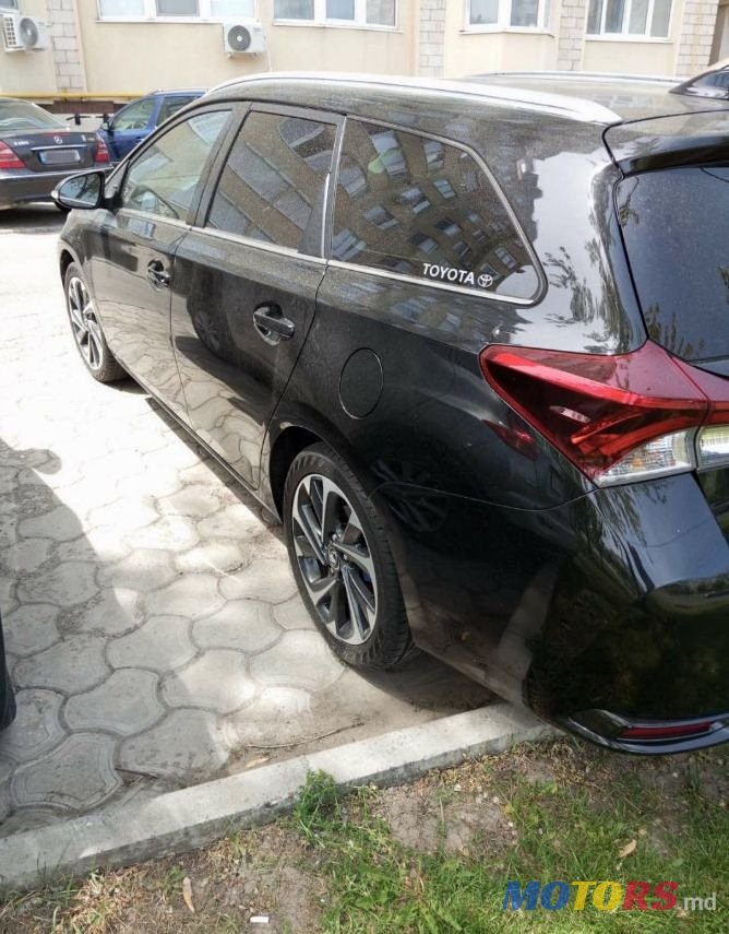 2016' Toyota Auris photo #6