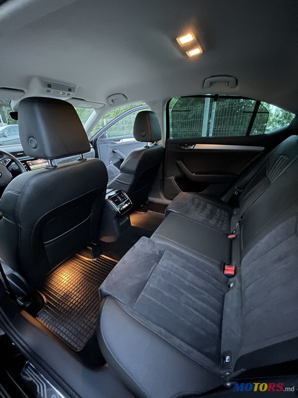 2017' Skoda Superb photo #6