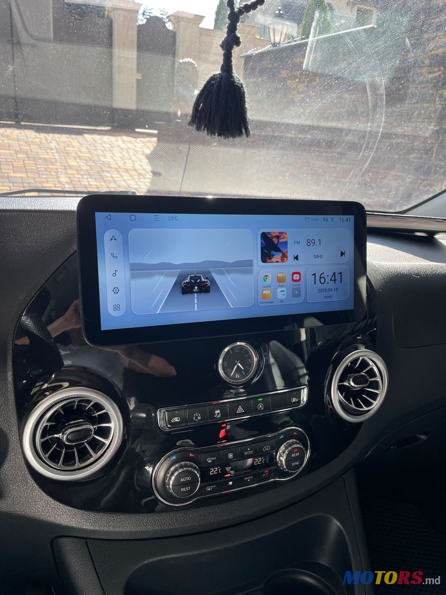 2016' Mercedes-Benz Vito photo #4