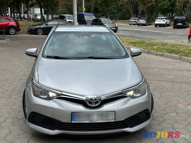 2016' Toyota Auris photo #1