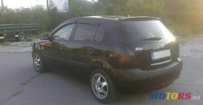 2006' Kia Rio photo #1