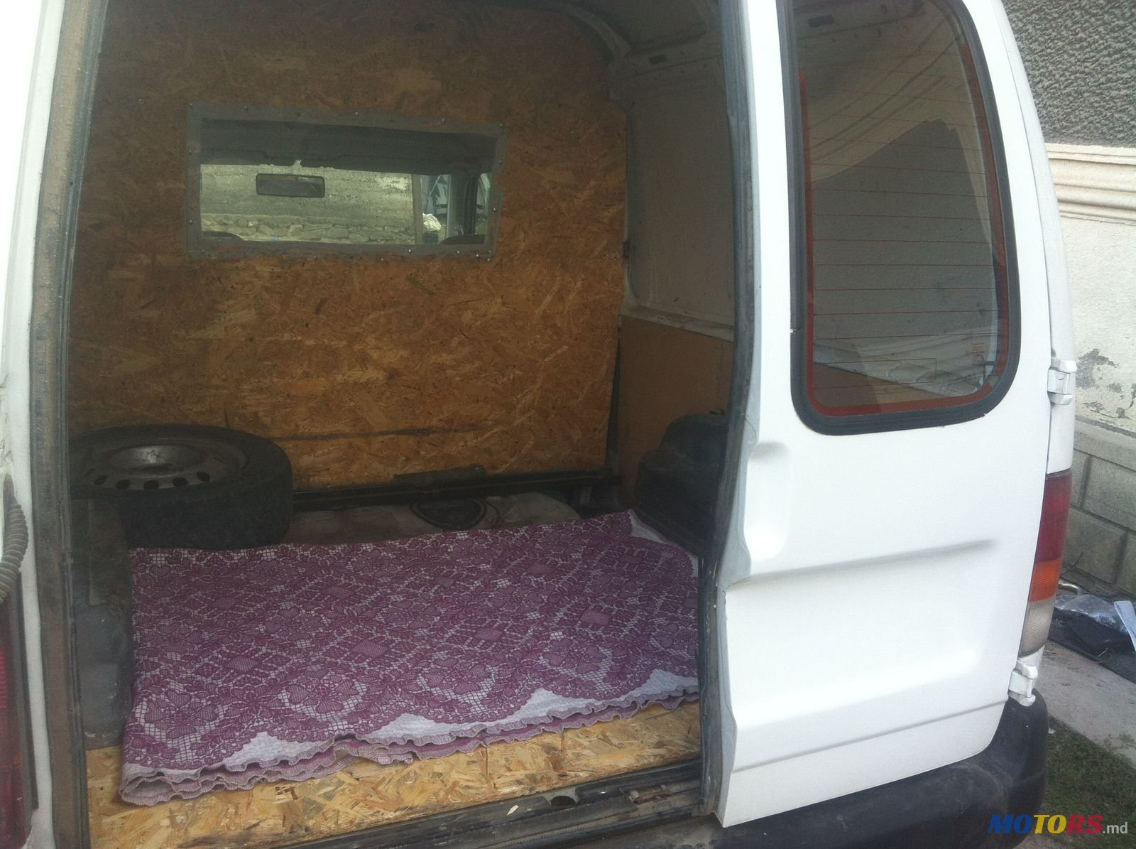 2001' SEAT Inca photo #6