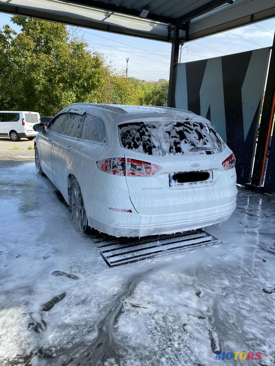 2015' Ford Mondeo photo #2