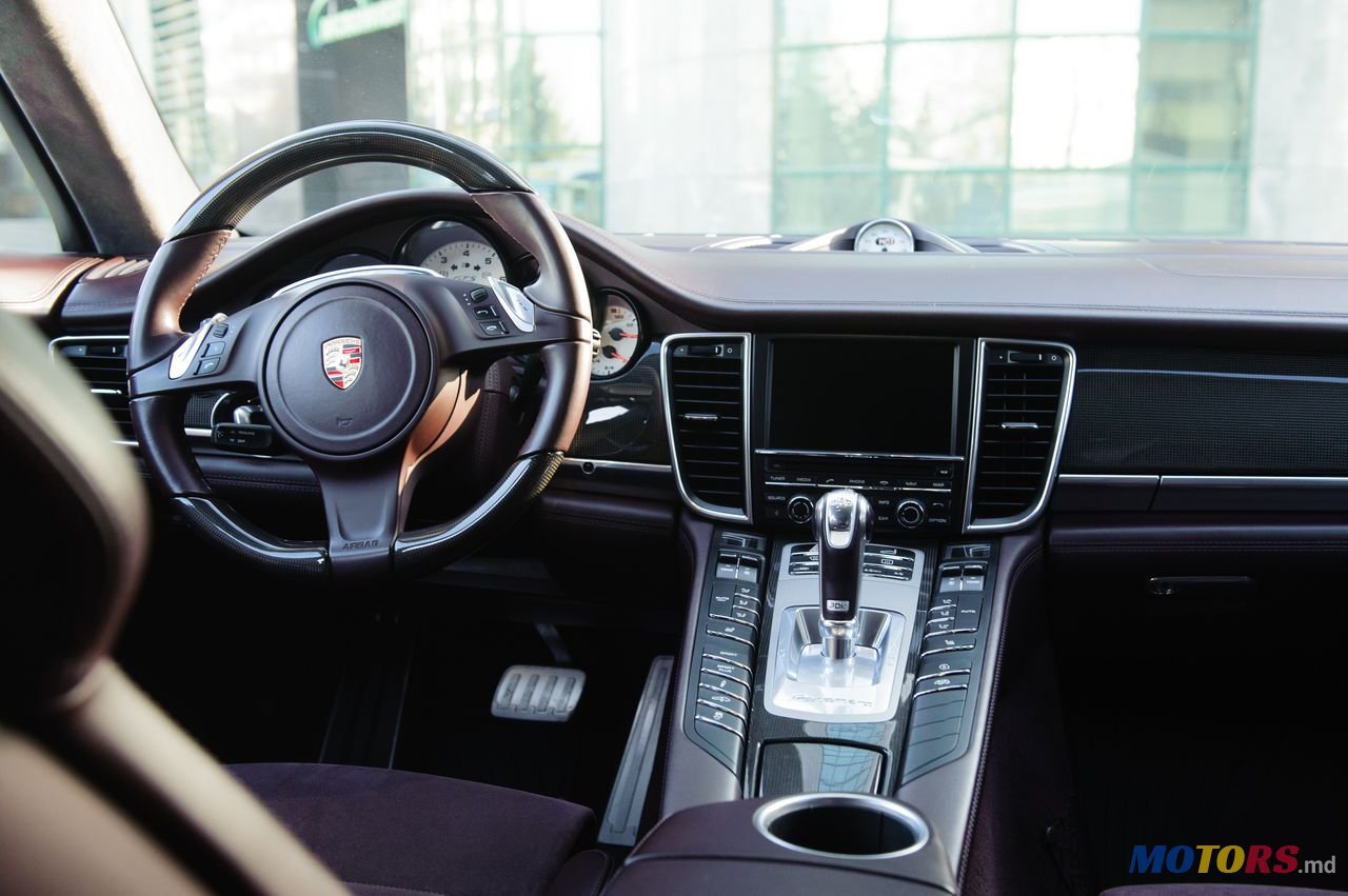 2015' Porsche Panamera photo #6