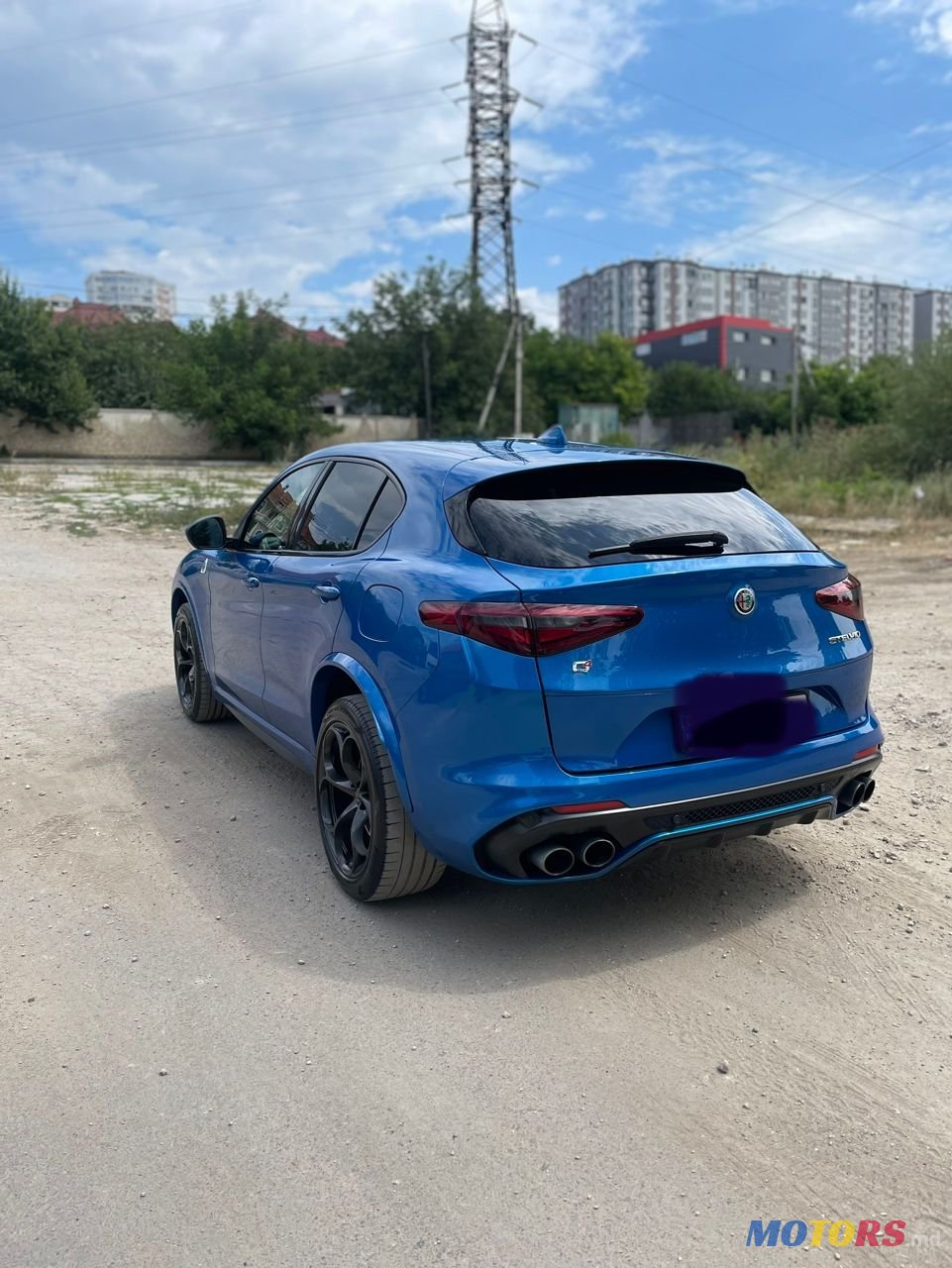 2018' Alfa Romeo Stelvio photo #3