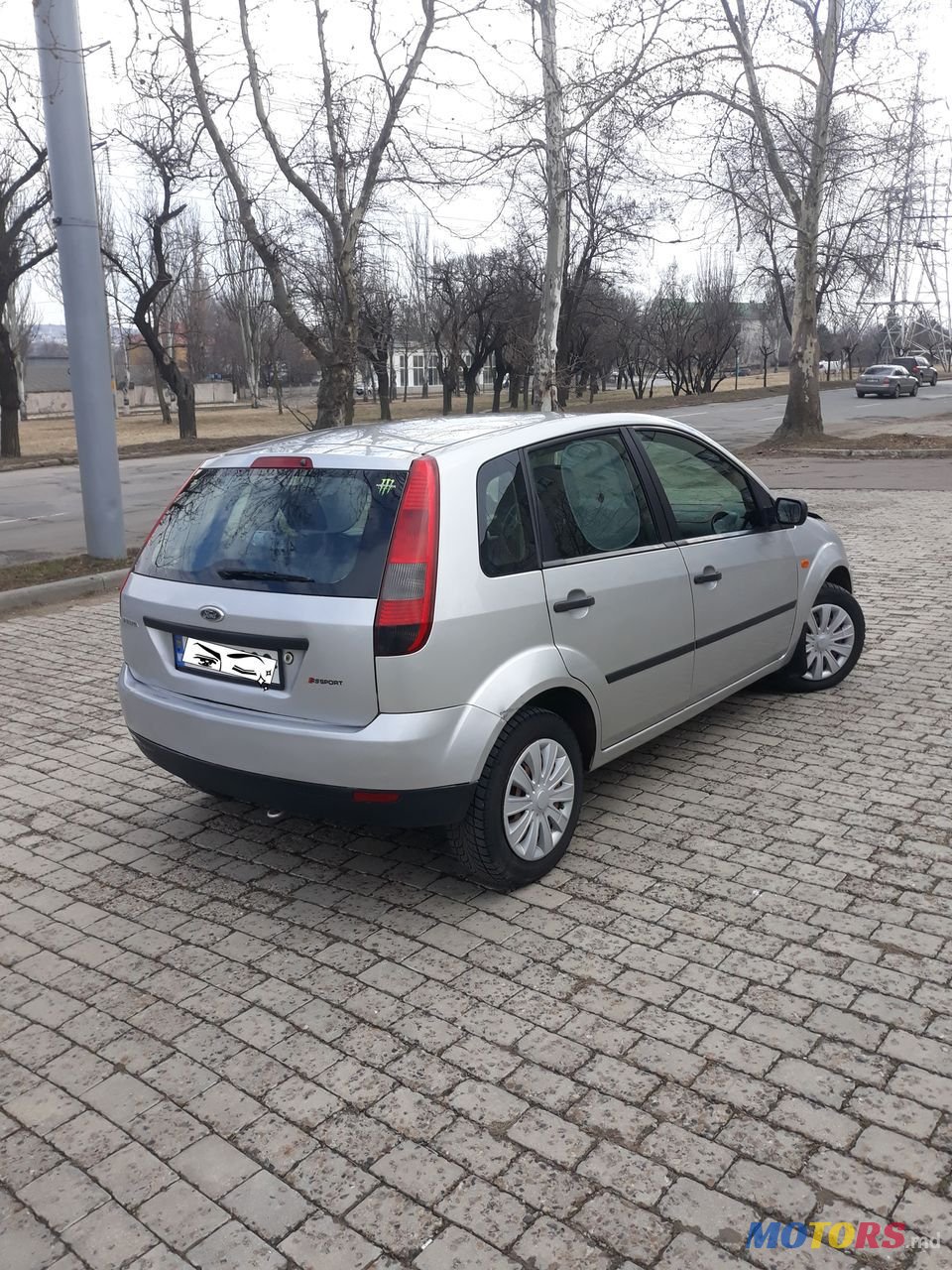 2004' Ford Fiesta photo #2