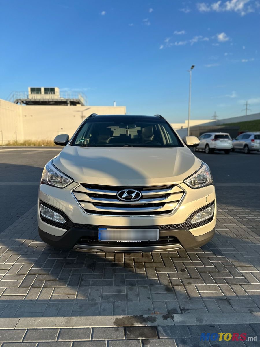 2015' Hyundai Santa Fe photo #6