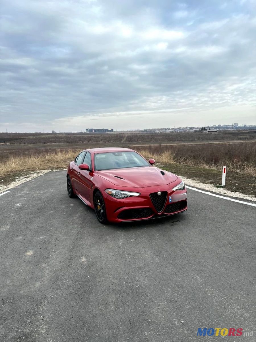 2018' Alfa Romeo Giulia photo #4