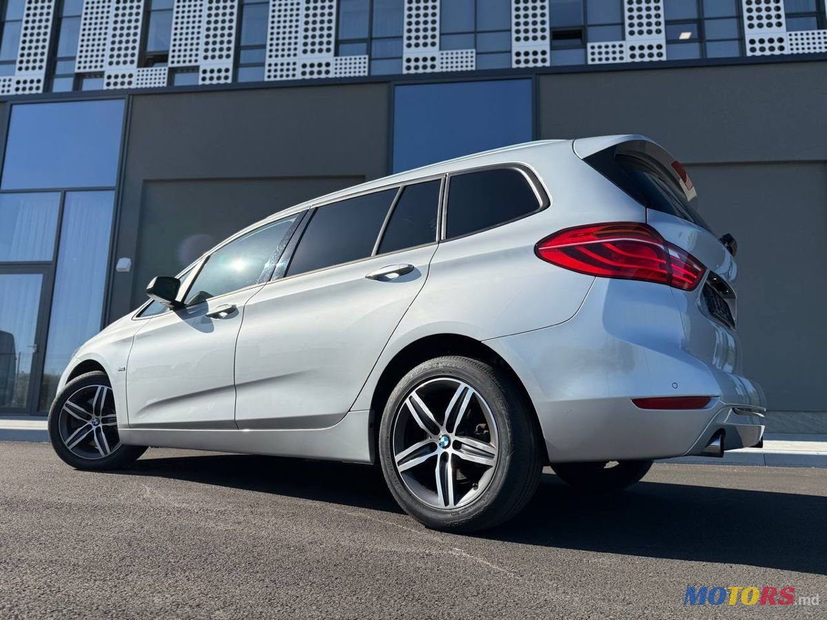2017' BMW 2 Series Gran Tourer photo #4