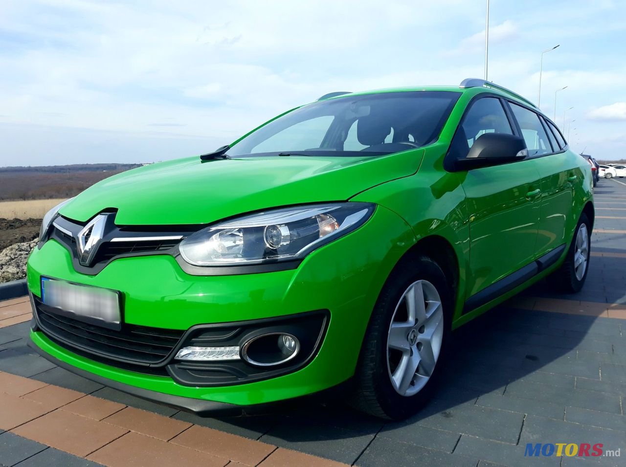 2014' Renault Megane photo #2
