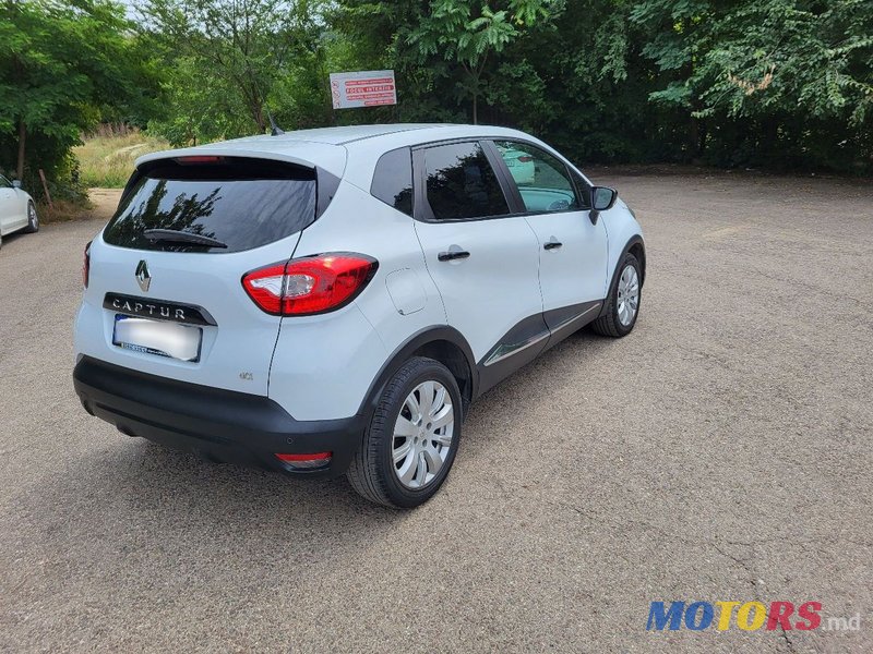 2015' Renault Captur photo #3