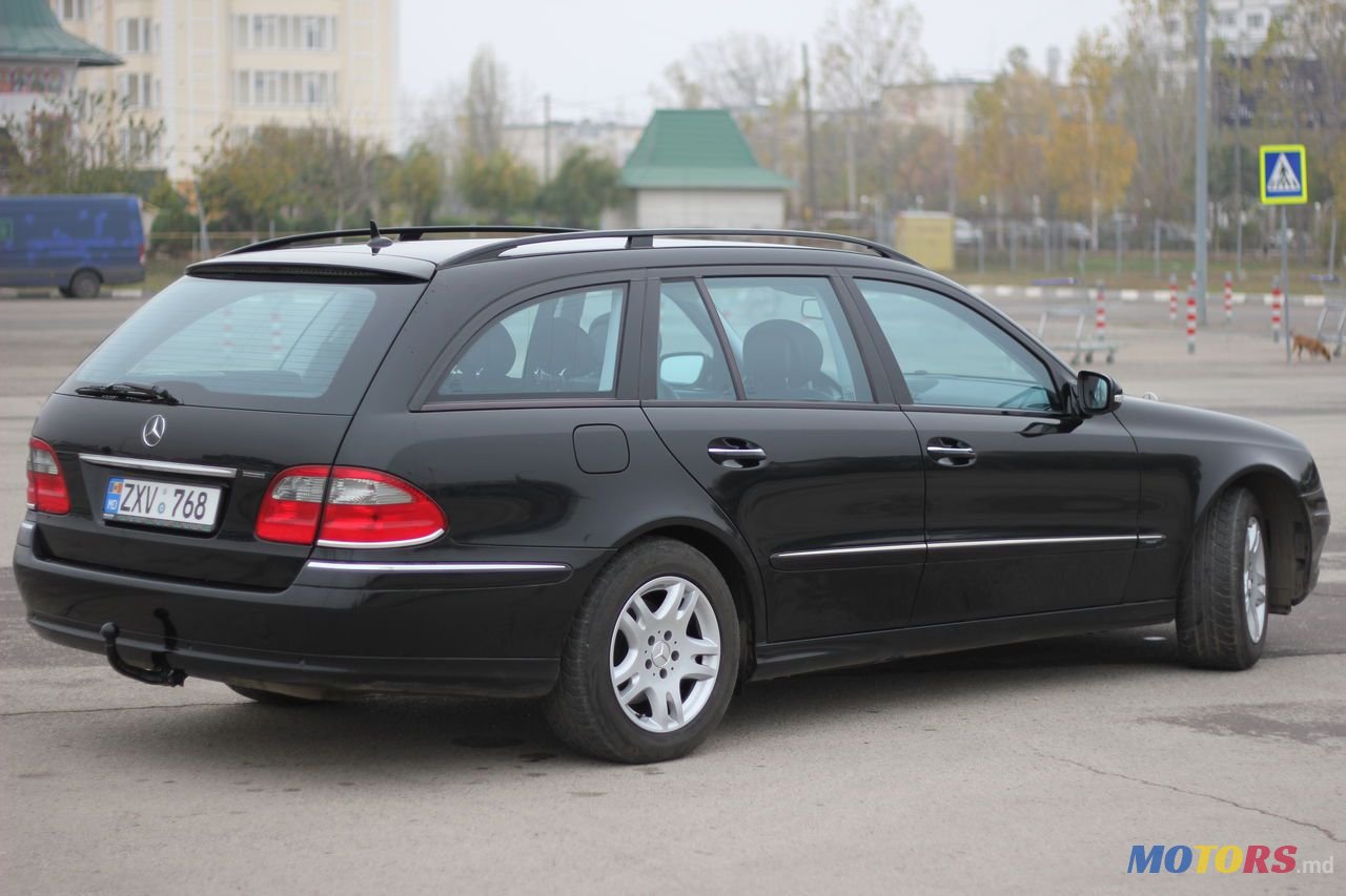 2008' Mercedes-Benz E Класс photo #4