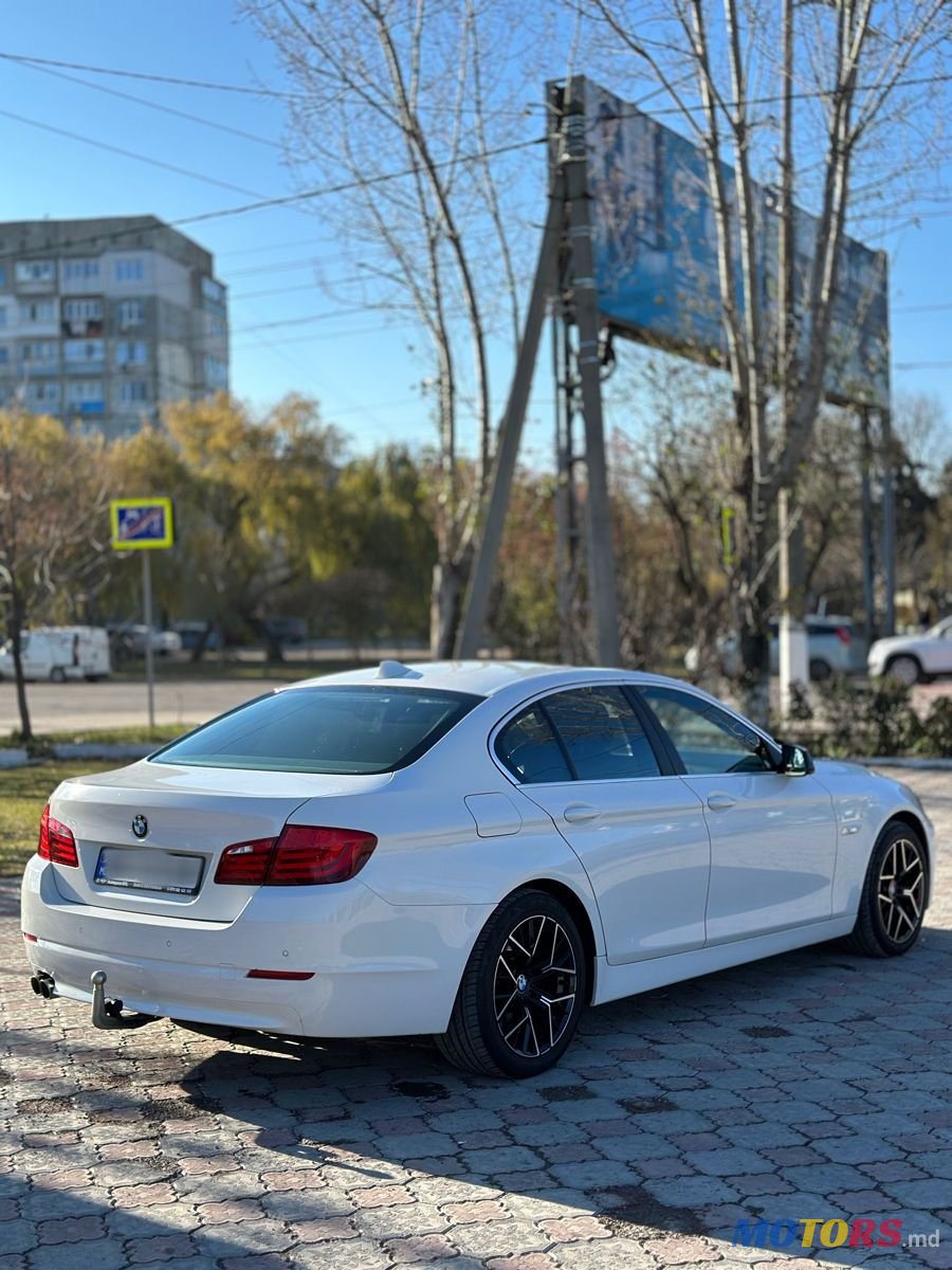 2012' BMW 5 Series photo #4