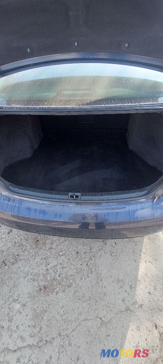 2010' Toyota Avensis photo #4