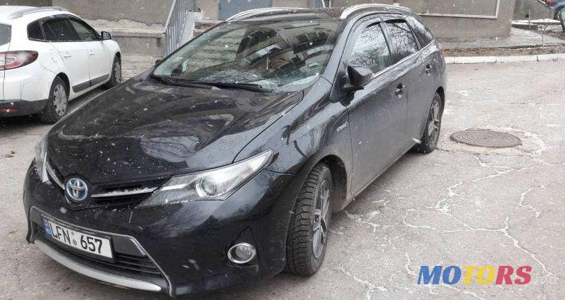 2014' Toyota Auris photo #1