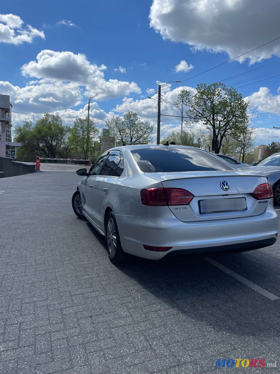 2014' Volkswagen Jetta photo #3