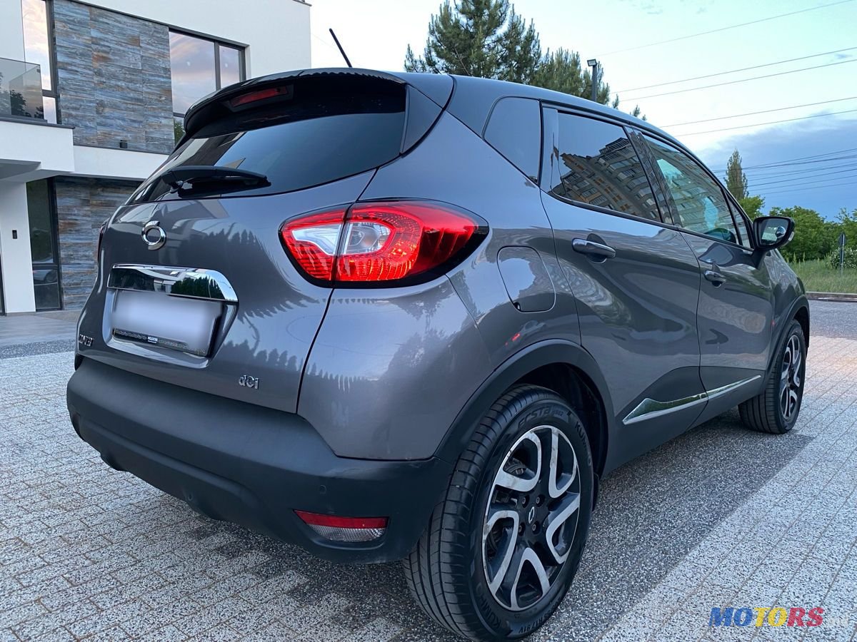 2015' Renault Captur photo #4