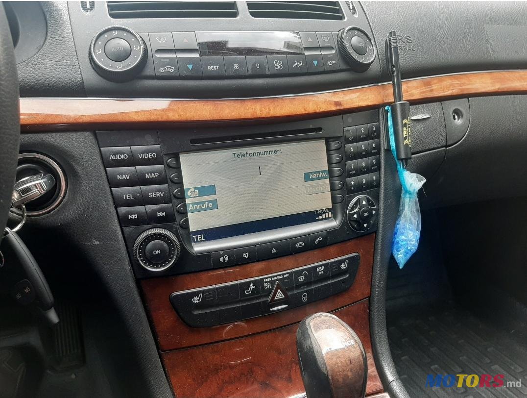 2004' Mercedes-Benz E-Class 280CDI photo #2