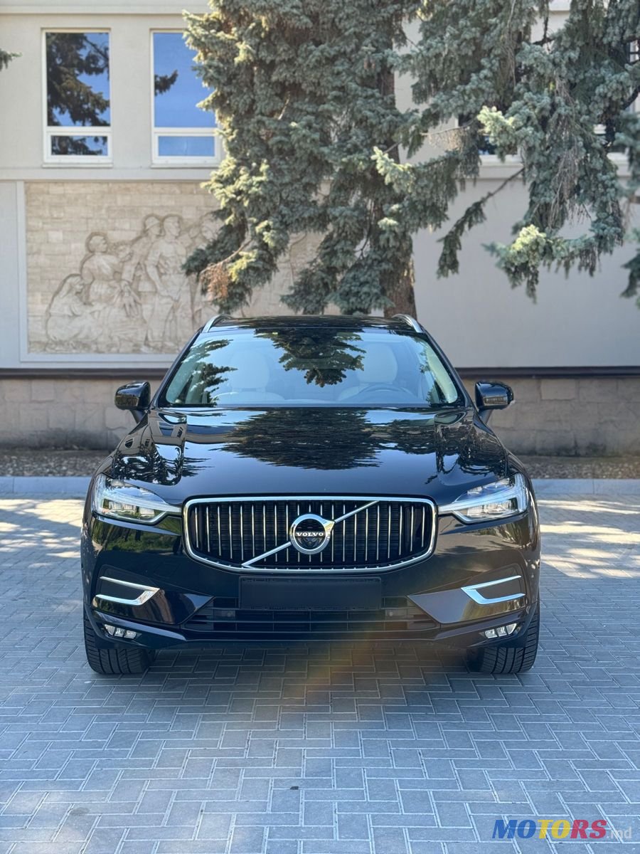 2018' Volvo XC60 photo #2