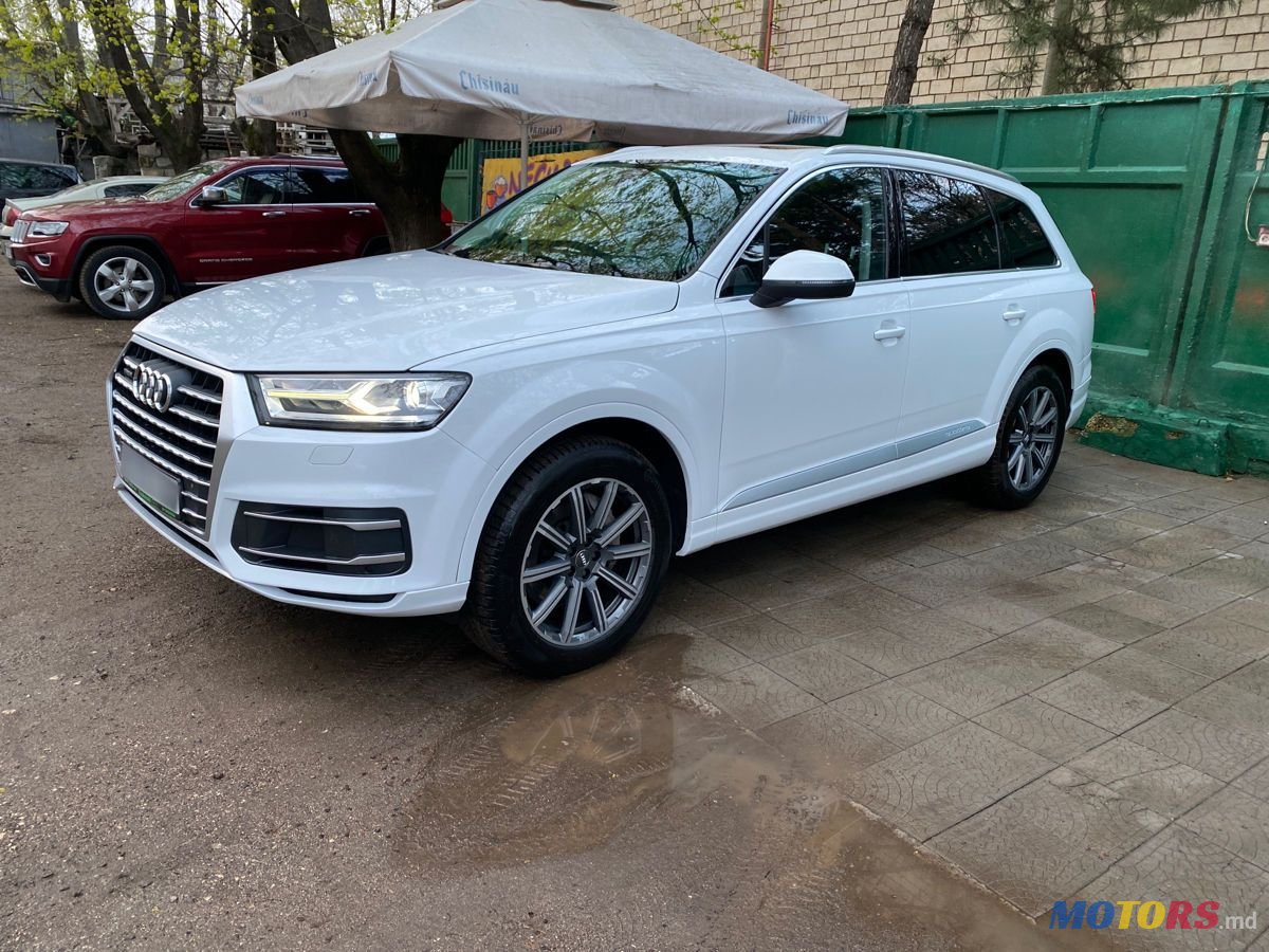 2018' Audi Q7 photo #4