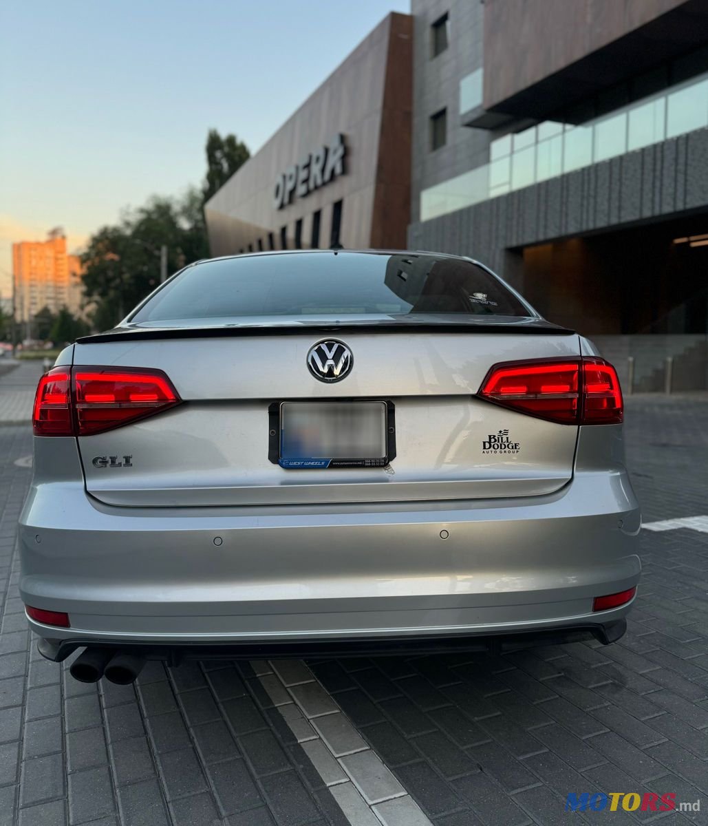 2016' Volkswagen Jetta photo #5