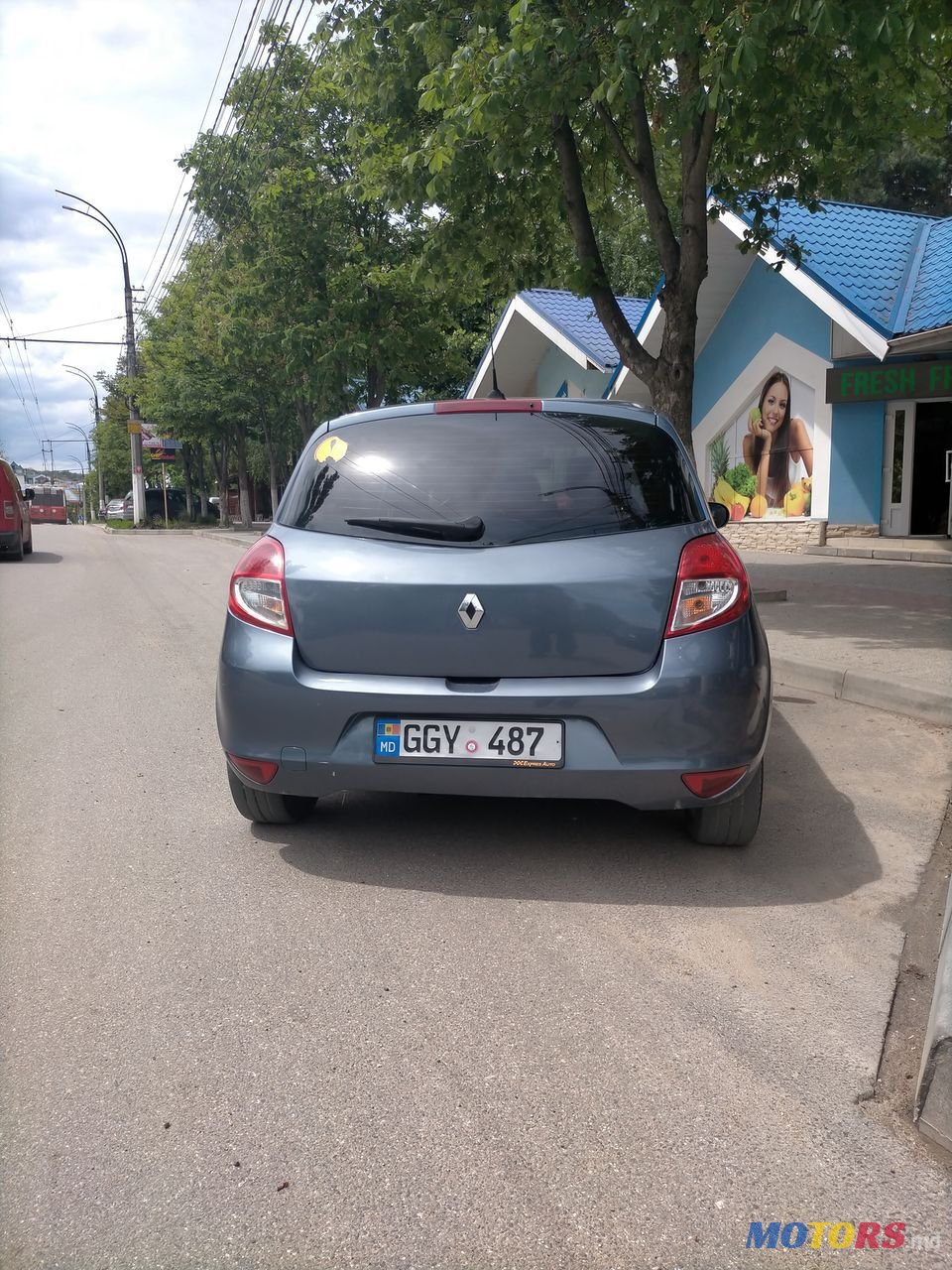 2009' Renault Clio photo #2