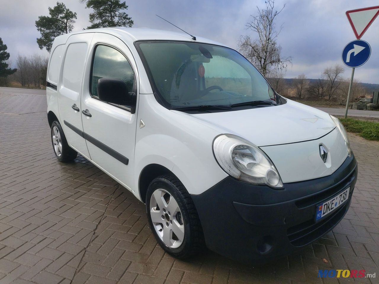 2013' Renault Kangoo photo #3