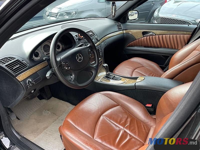 2008' Mercedes-Benz E-Class photo #4