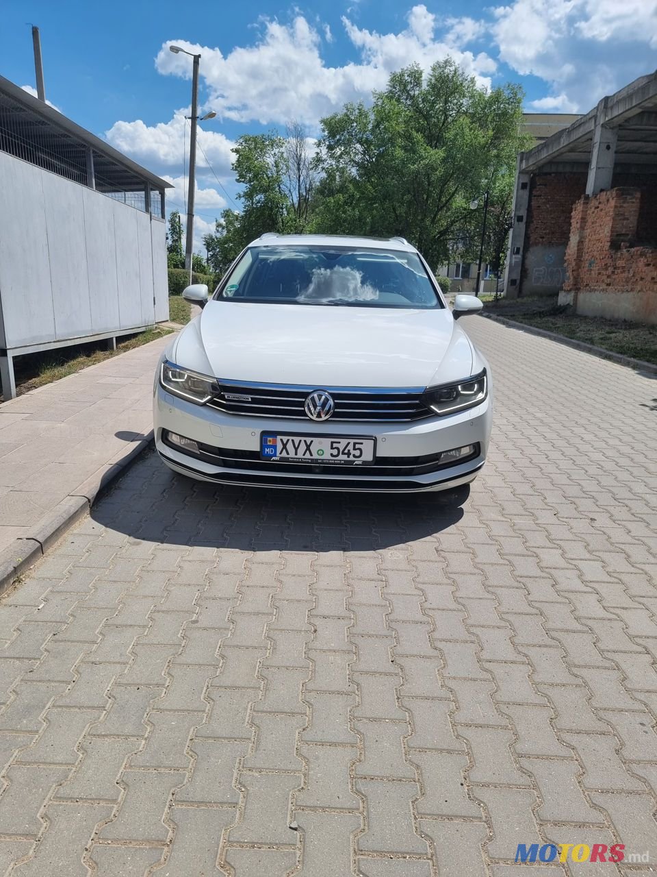 2017' Volkswagen Passat photo #3