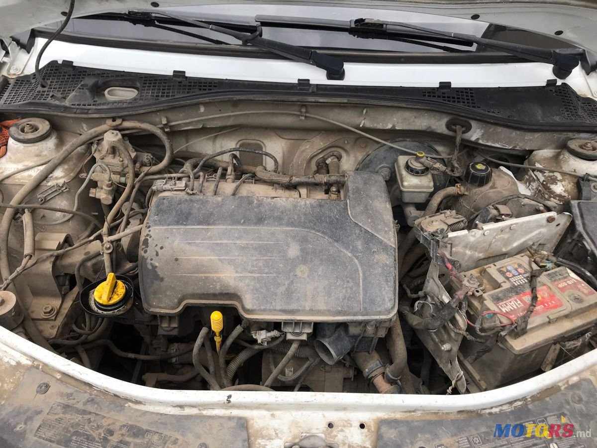 2012' Dacia Logan photo #3