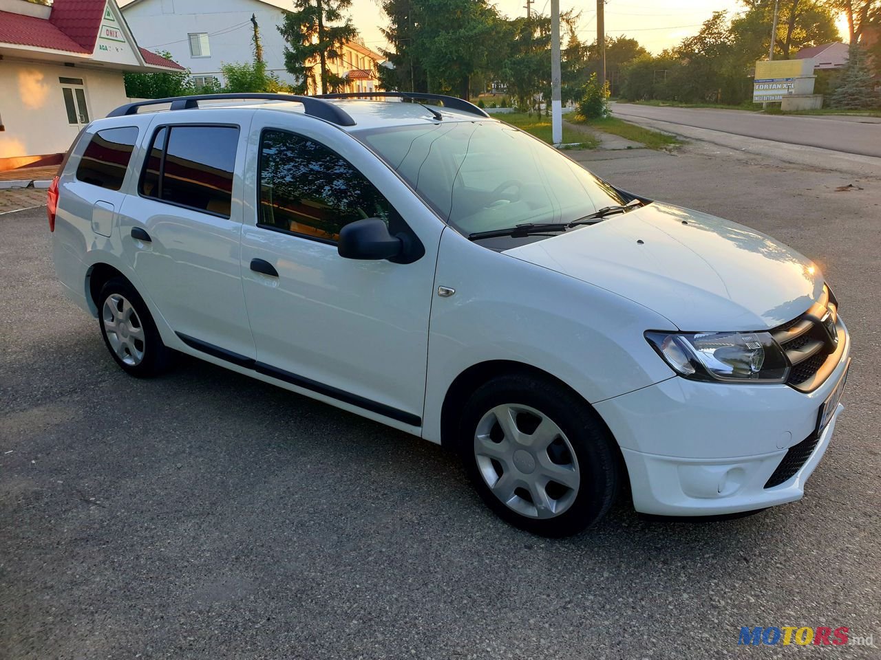 2015' Dacia Logan Mcv photo #2