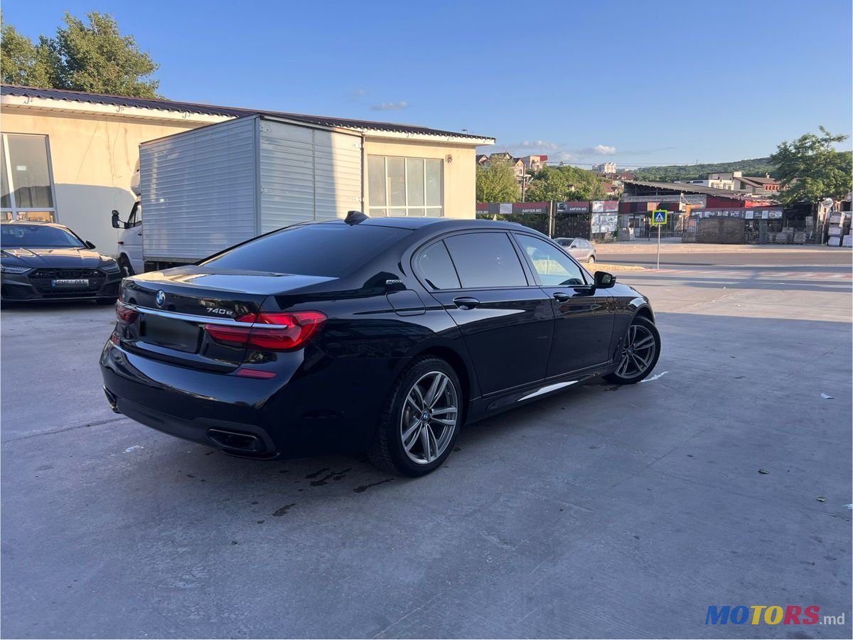 2018' BMW 7 Series photo #4