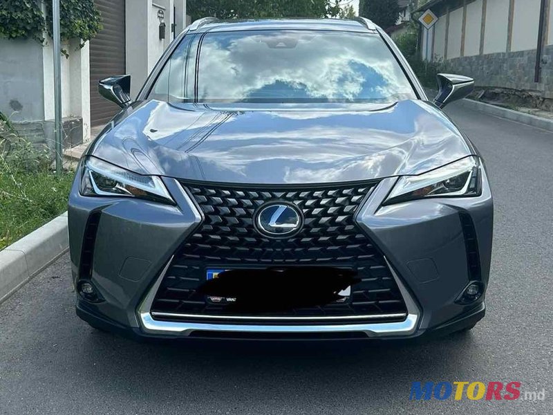 2019' Lexus UX photo #2