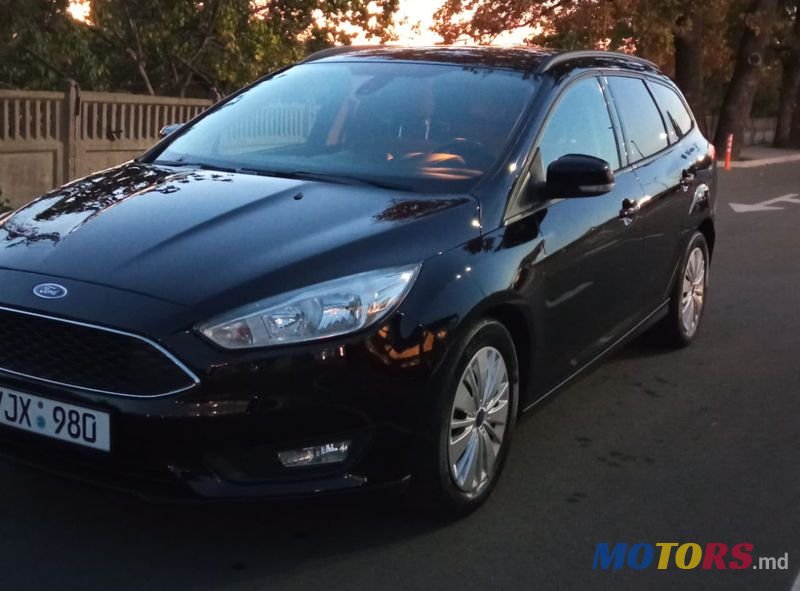 2016' Ford Focus photo #3