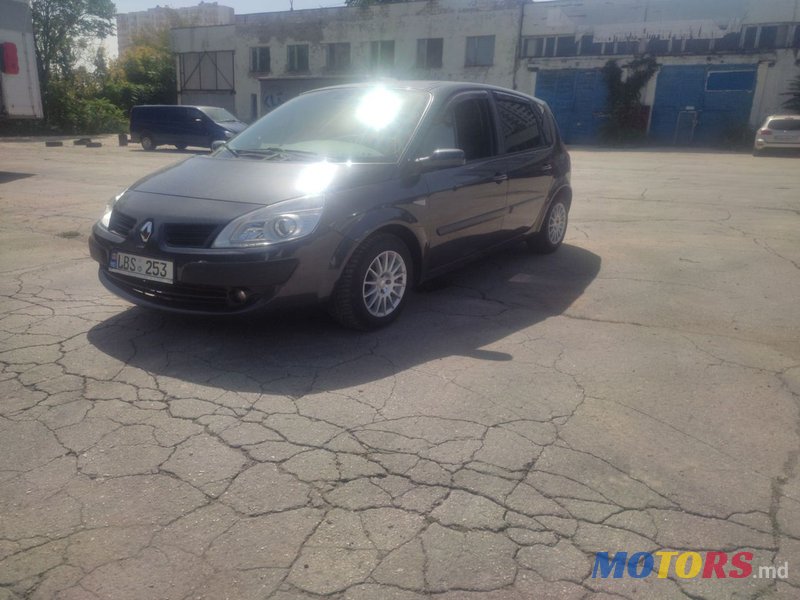 2008' Renault Scenic photo #2