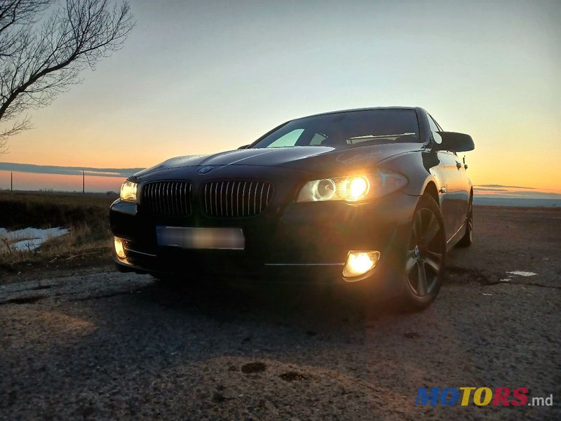 2012' BMW 5 Series photo #2