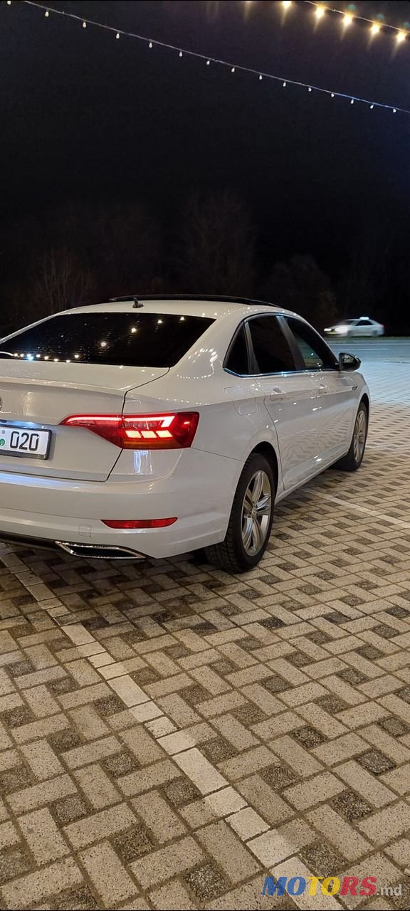 2019' Volkswagen Jetta photo #1