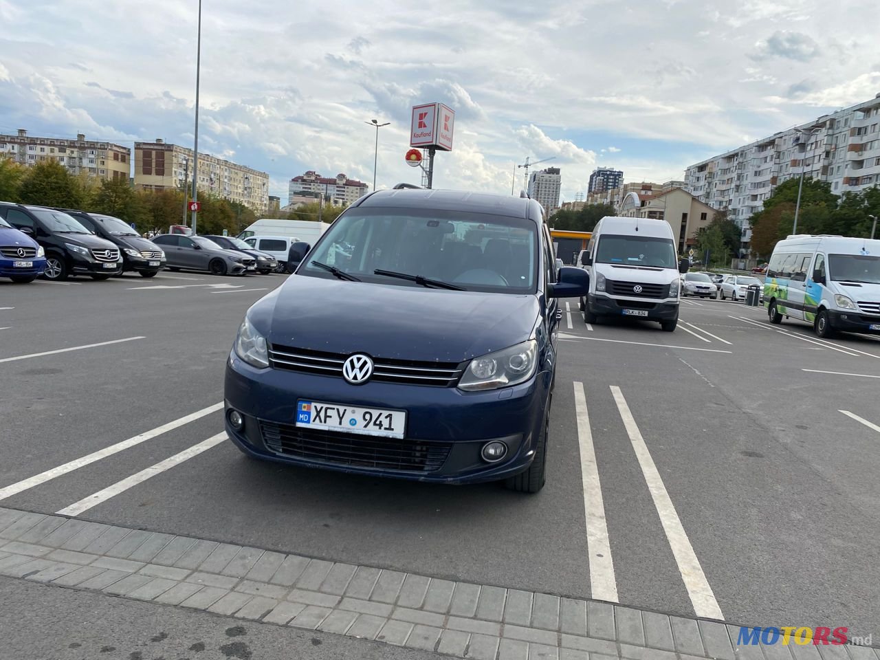 2012' Volkswagen Caddy photo #1