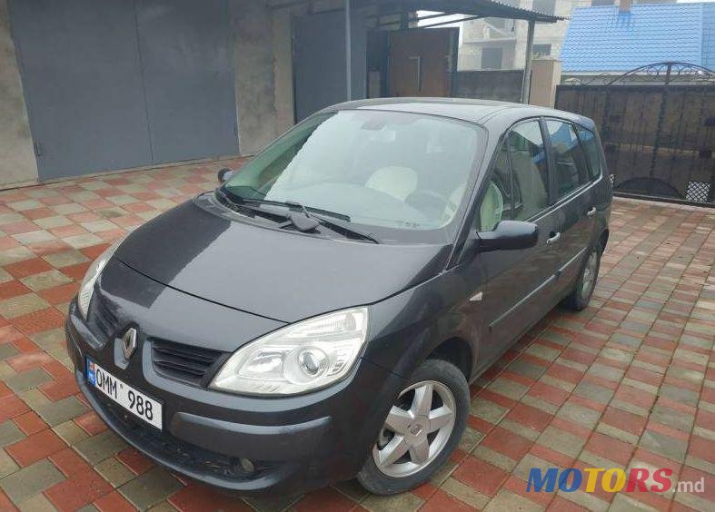 2007' Renault Grand Scenic photo #1