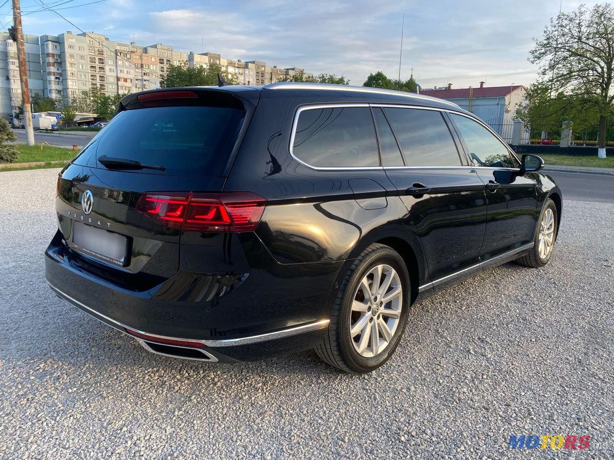 2020' Volkswagen Passat photo #5