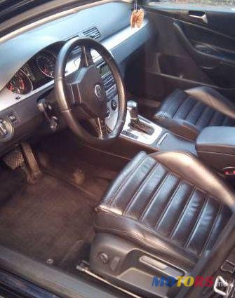 2009' Volkswagen Passat photo #2